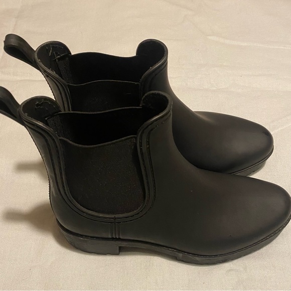 Jeffrey Campbell Cloudy Rain Chelsea Boots - Picture 2 of 9
